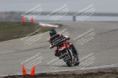 media/Nov-29-2025-TrackDaz (Sat) [[10ae2d9bce]]/A Group/Session 3 (Outside Grapevine)/